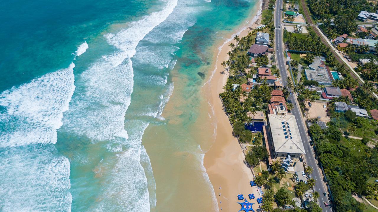 Beach Front Ahangama Exterior photo