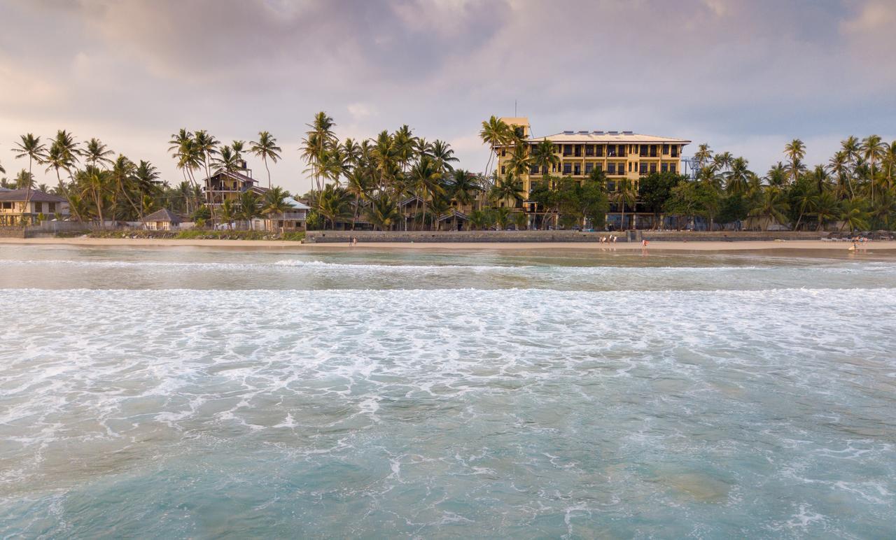 Beach Front Ahangama Exterior photo