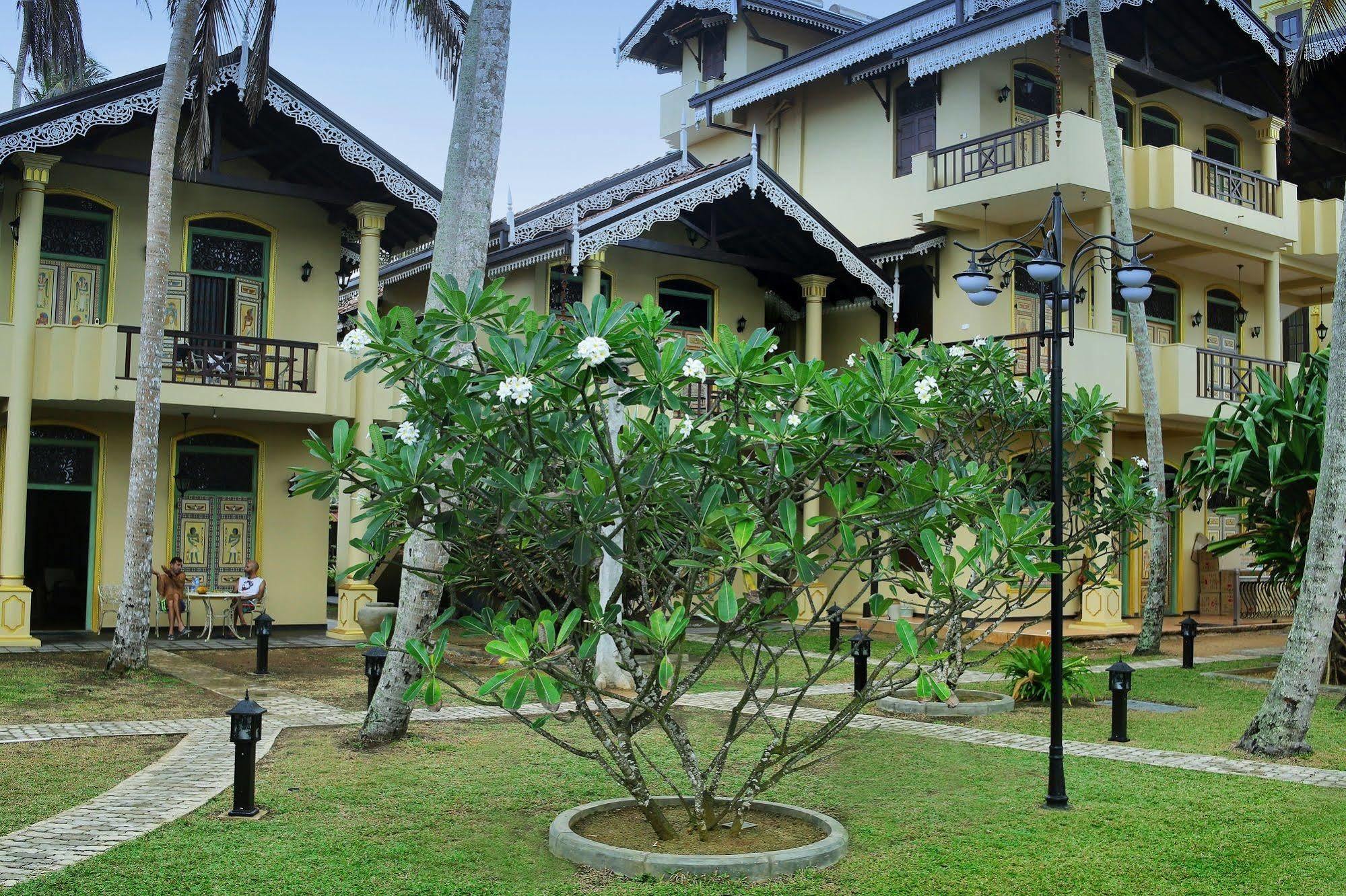 Beach Front Ahangama Exterior photo